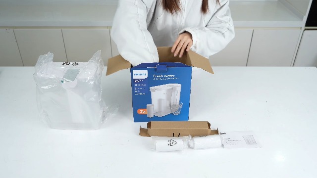 PHILIPS GoZero Next-gen Instant Water Filter Pitcher, Rechargeable Battery, Mirco-X Clean Technology, 3L 12 Cups, 1L/min Fast Flow, Countertop Filtered Water Purifier Jug for Tap Water, 1 Filter - Image 8